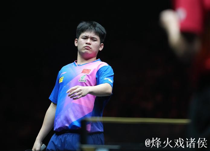 WTT总决赛：林诗栋4-0完胜梁靖崑，挺进男单八强